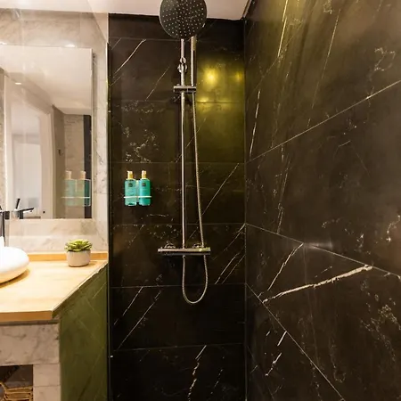 Florit Flats - The Apolo Apartment Valencia